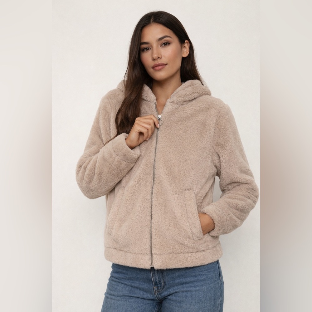 H&M Tan Hooded Faux Fur Teddy Jacket Bomber Size XS Cozy Quiet Luxury Fall Chic